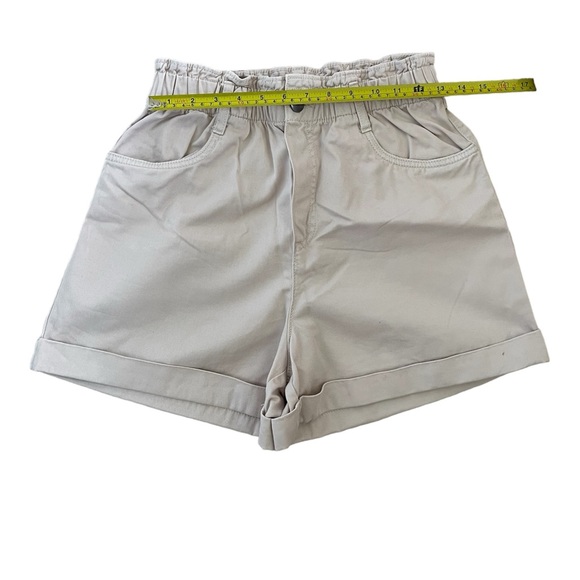 Paper Bag High Rise Shorts - Picture 2 of 4